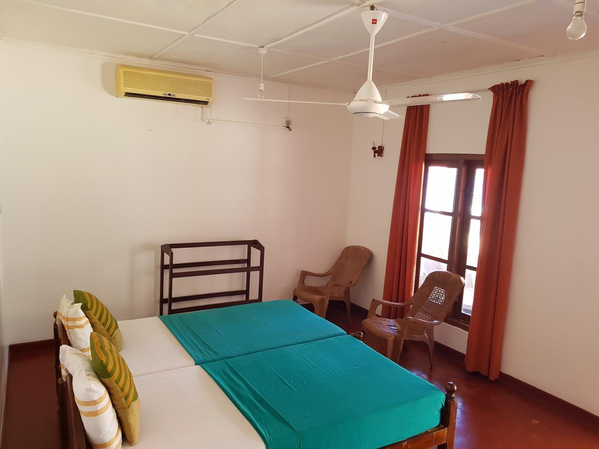 Happy Beach Cabana Hambantota Exterior foto